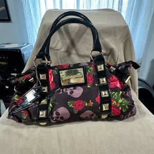 Betseyville Rose and Skull print purse